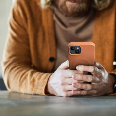 Kryt Roar Leather Mag na Apple iPhone 13 Pro Elegantní  MagSAFE  Hnědý