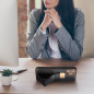 Kryt LEATHER Case Kickstand na Apple iPhone SE 2020 Černý