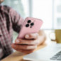 Kryt Metallic na Apple iPhone 14 Růžový