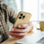 Kryt Metallic na Apple iPhone 12 Zlatý