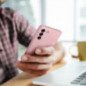 Kryt Metallic na Samsung Galaxy A17 Růžový
