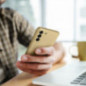 Kryt Metallic na Samsung Galaxy A17 Zlatý